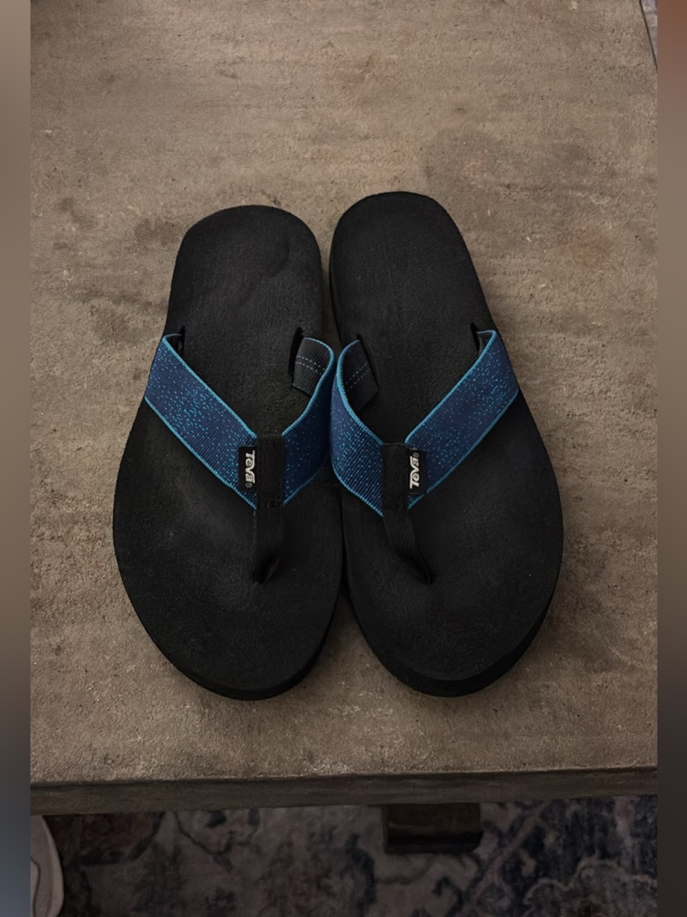 Teva Men’s Black Sandals with Blue Straps A1